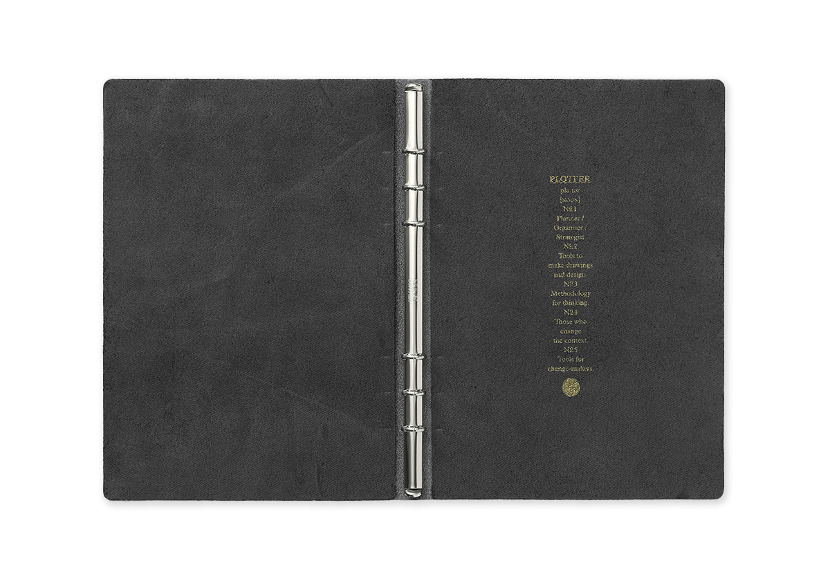 #color_horse hair black