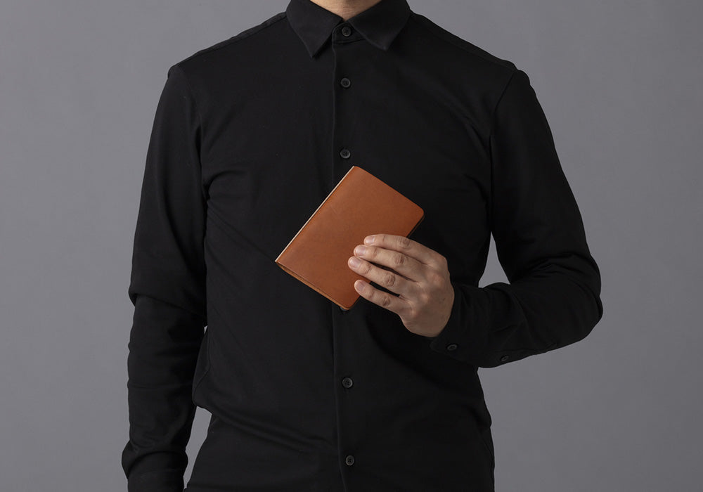 Man holding a PLOTTER in Mini Size